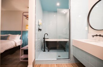 2-Pbathroom