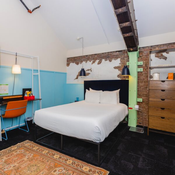 Deluxe Skylight Queen